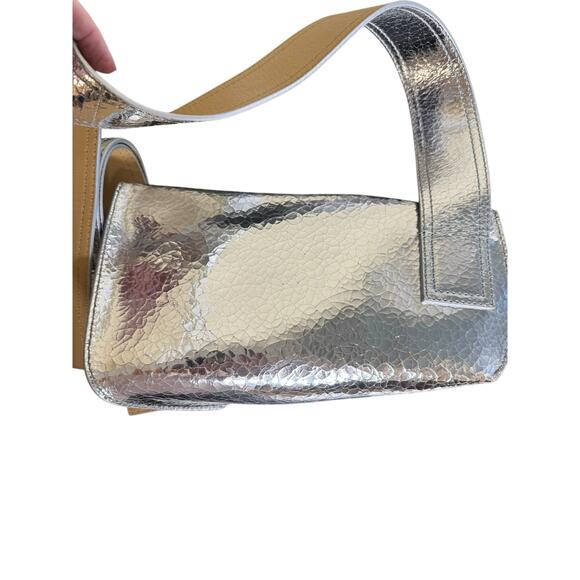 Alexander McQueen NWT T-Bar Sling Pouch in Silver - Picture 10 of 16